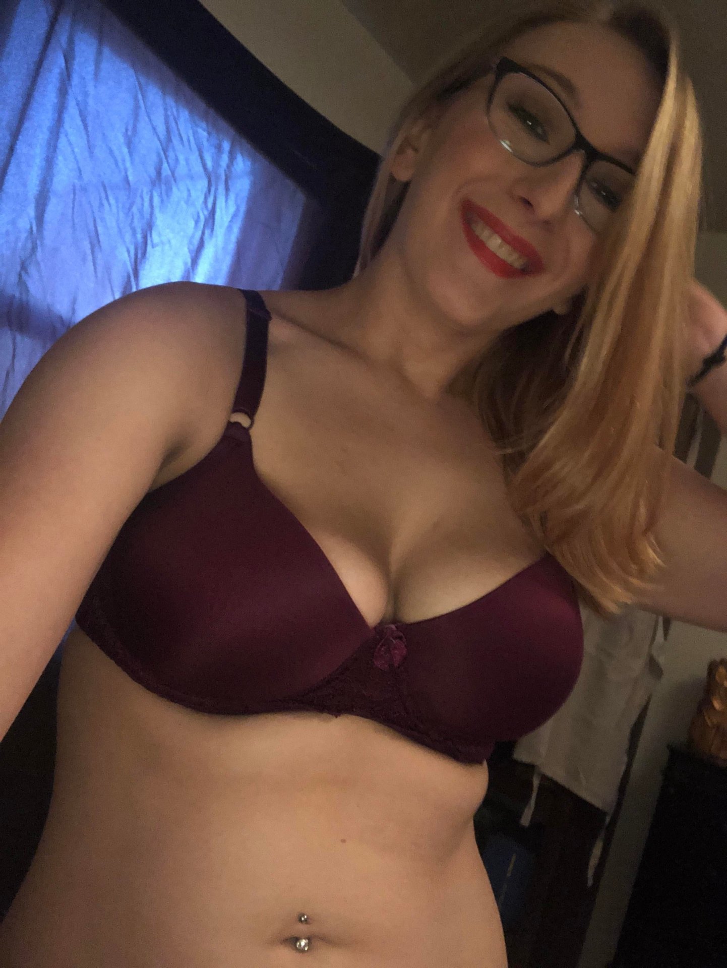 skinnyAlexia from Birmingham,United Kingdom